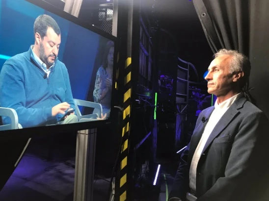 Non è l'arena, Marco Travaglio rosica: la foto da godere, come guarda Matteo Salvini