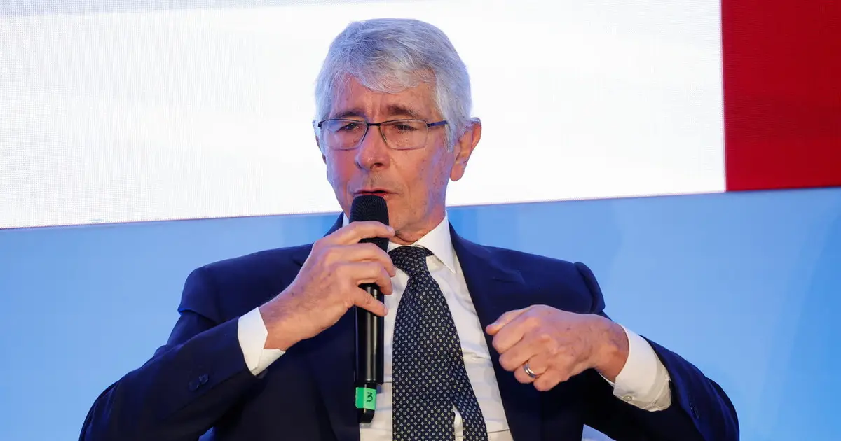 Disastro azzurro, il ministro Abodi agisca prima che il Palazzo faccia sistema