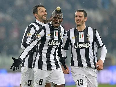 Juve a valanga a Bergamo, la Roma vince ma resta a -5. Crolla la Lazio