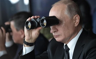 ZDA naj bi poslale jedrske podmornice blizu Rusije, kar je sprožilo skupne vojaške vaje Rusije in Kitajske