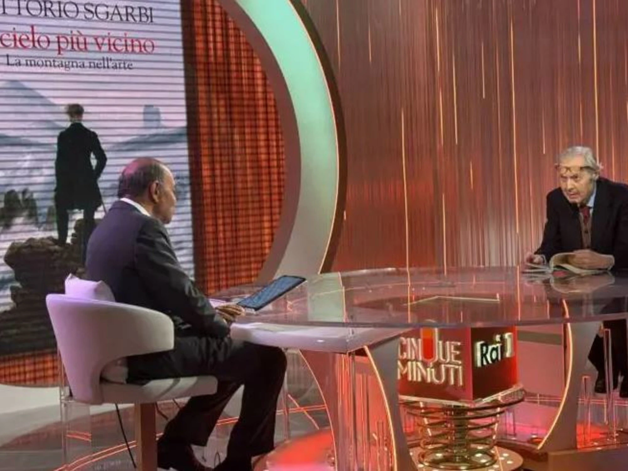 Vittorio Sgarbi a Cinque Minuti: "Richiesta di Evelina fuori misura"