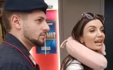 Sanremo 2026, Elettra Lamborghini fa impazzire la sinistra: "Caramba, il manganello"