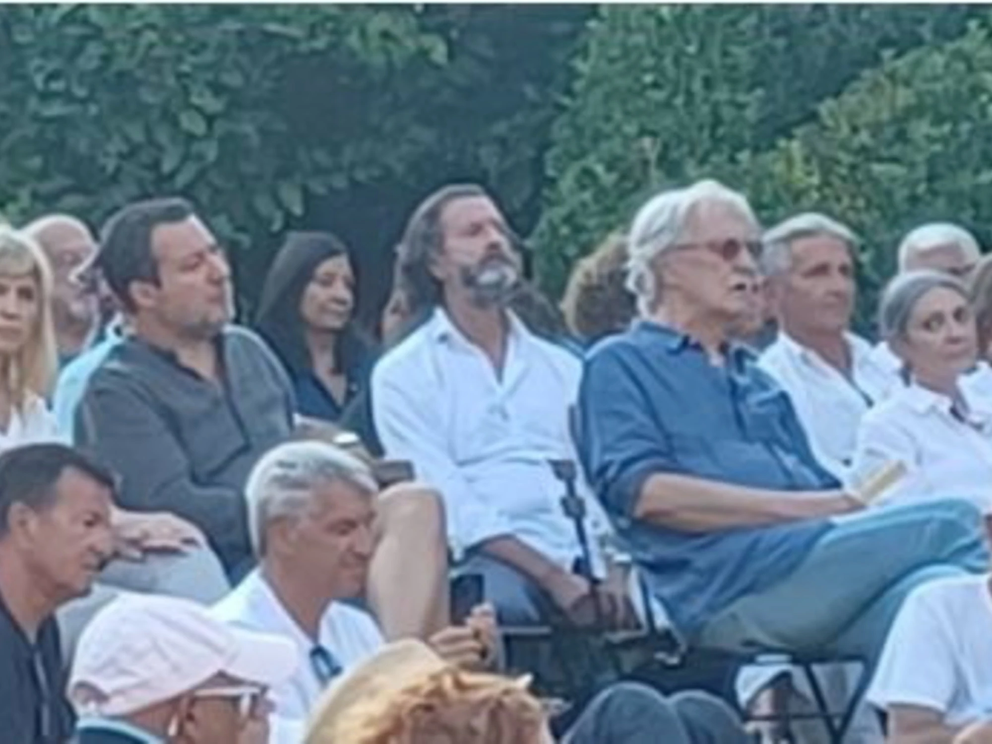 Salvini attaccato al concerto per De Andrè? Dori Ghezzi eroica: come zittisce la contestatrice