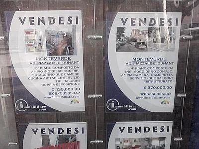 Crolla il mercato degli immobili:acquisti giù del 23,7%, mutui -41%