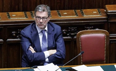Deficit al 3,1% del Pil, resta la procedura d'infrazione: Ue contro l'Italia, le parole di Giorgetti