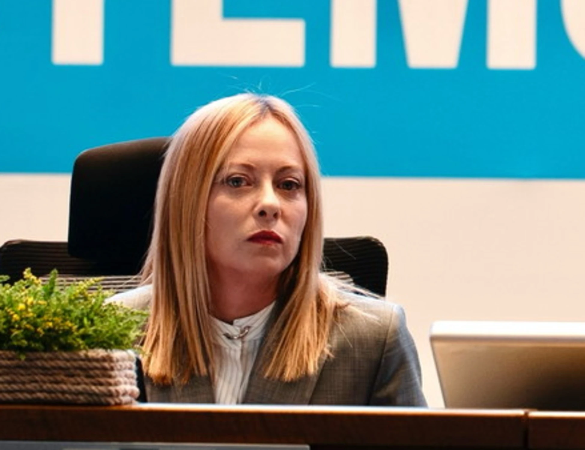 Forum sessista, Meloni "disgustata": guadagni milionari e proprietario italiano