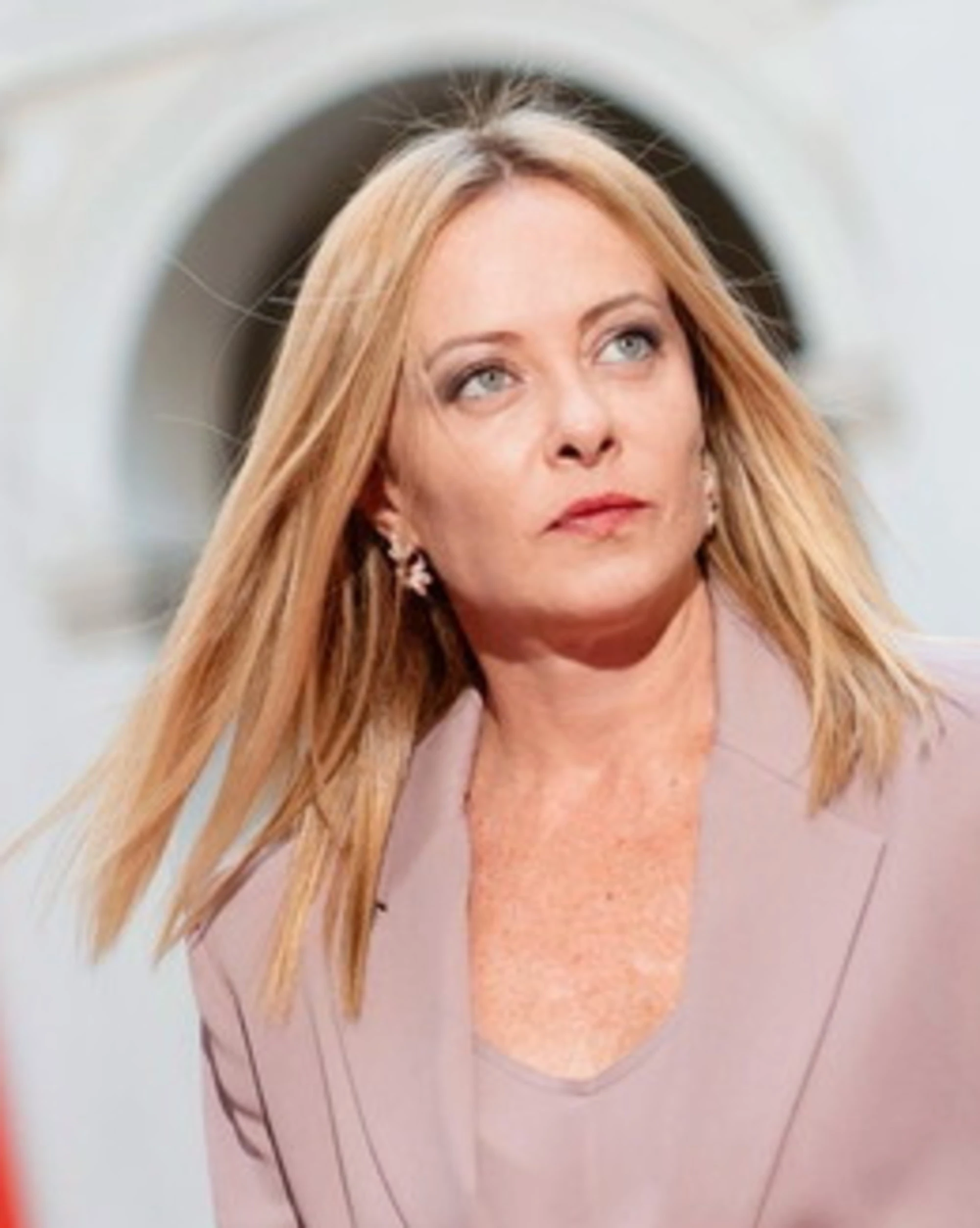 Meloni avverte sinistra e centri sociali: "Combatteremo le zone franche"