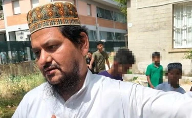 Jesi, arrestato imam: picchiava i bimbi che sbagliavano a leggere il Corano