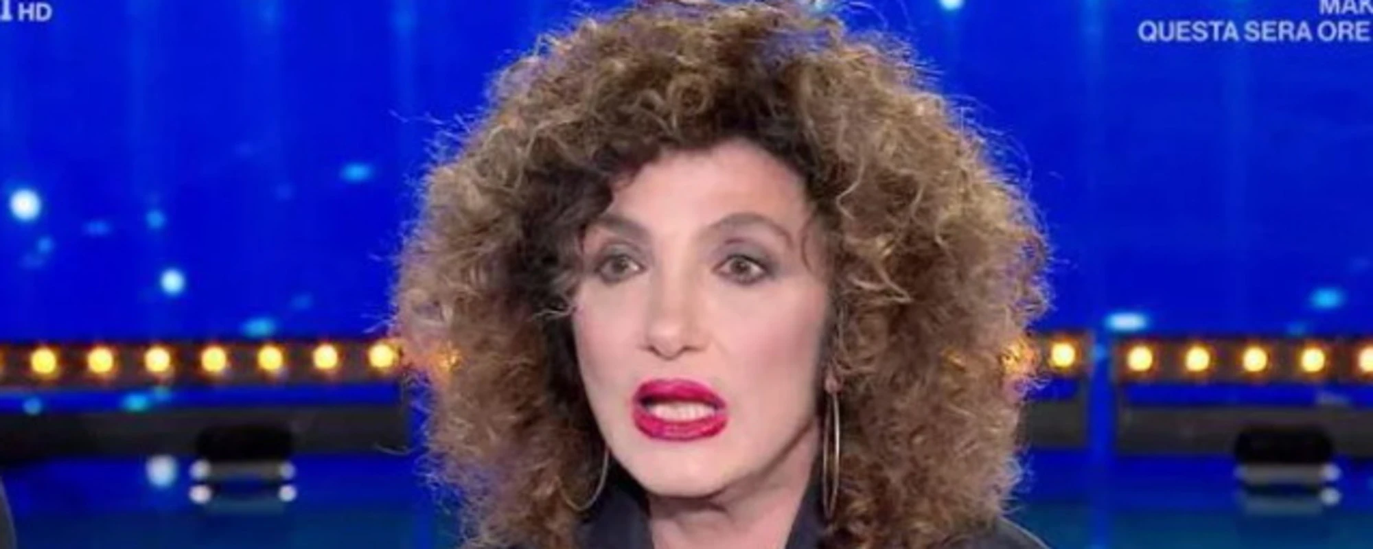 "Scosciate?". E Marcella Bella sbotta
