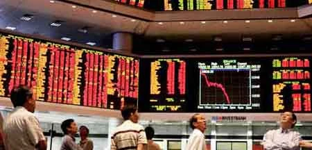 Crolla la Borsa, tiene Ferrari all'esordio: la Cina affossa anche Usa ed Europa