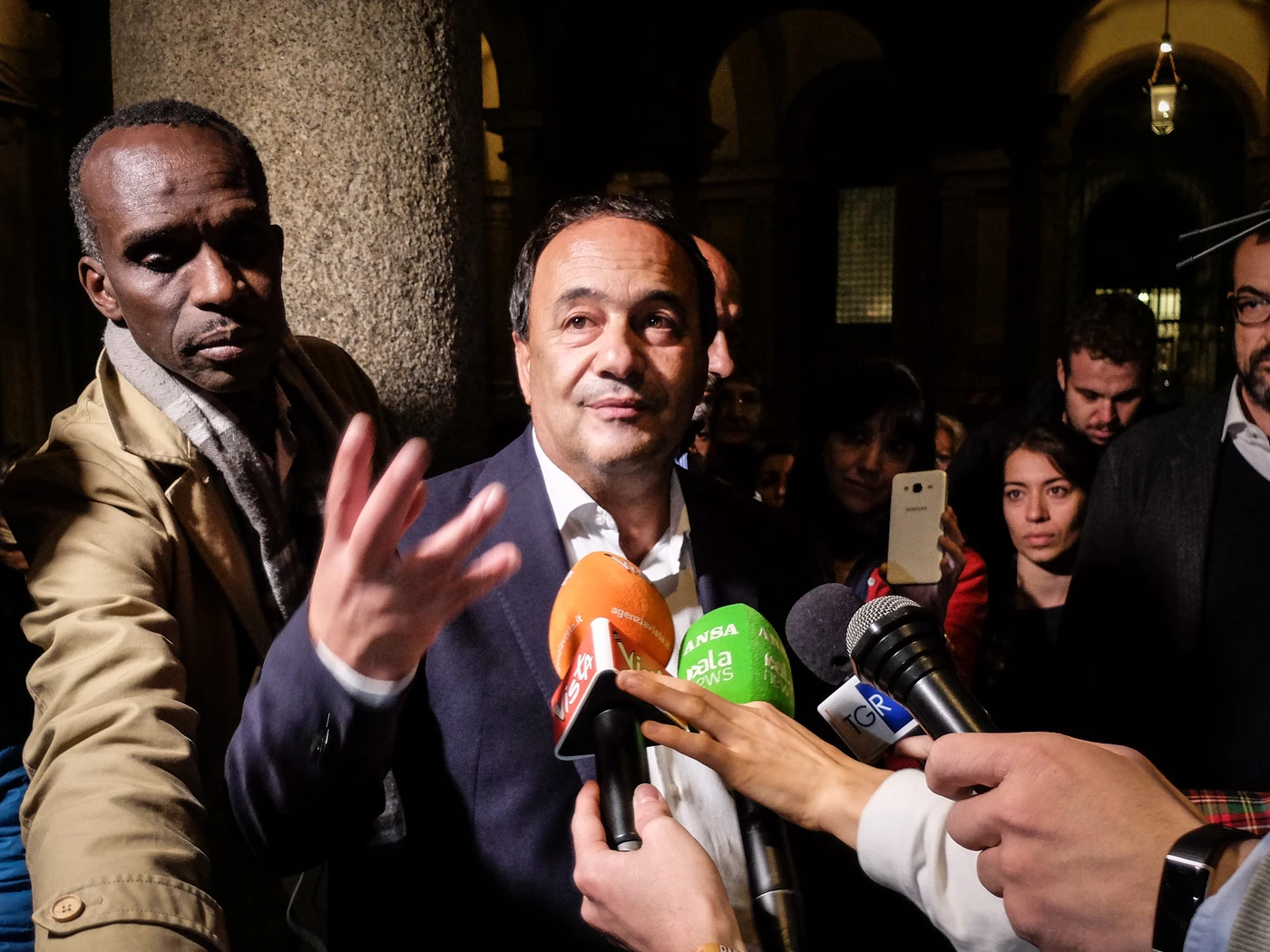 Mimmo Lucano &quot;a processo&quot; per lo scandalo migranti: Riace, la vergogna del &quot;sistema-sinistra&quot;