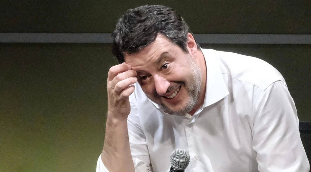 Matteo Salvini, ladri in casa del ministro: assalto alla cassaforte, appartamento a soqquadro