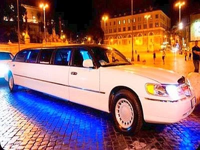 Dagli Stati Uniti arriva in Europa la limousine elettrica a zero emissioni
