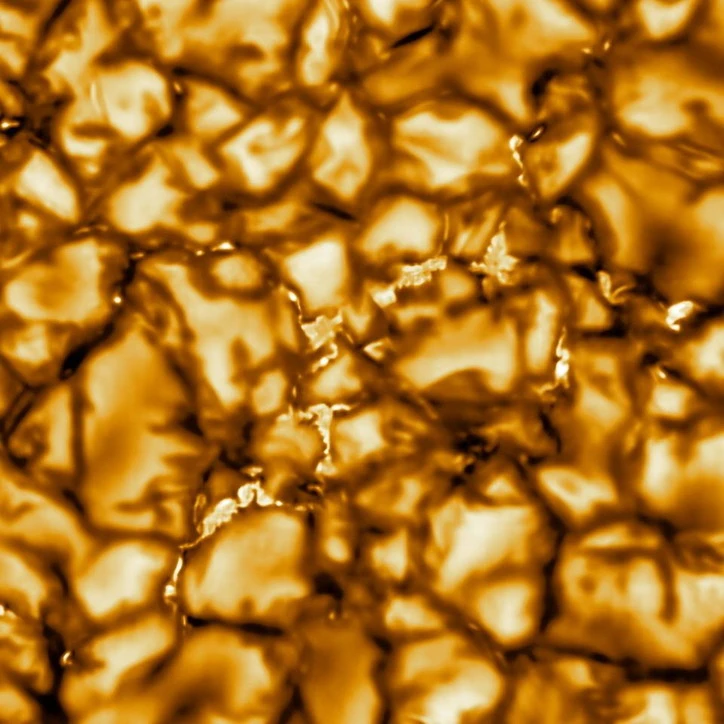 Sole, le nuove dettagliatissime immagini al telescopio: una svolta per la scienza