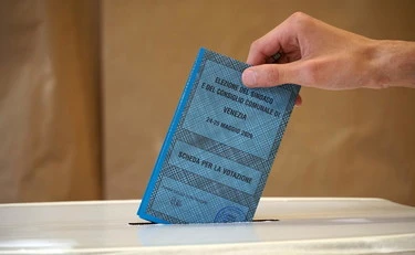 Comunali, i risultati in diretta. Venezia, il centrodestra verso la vittoria al primo turno. Meloni: "Sarebbe mondiale"