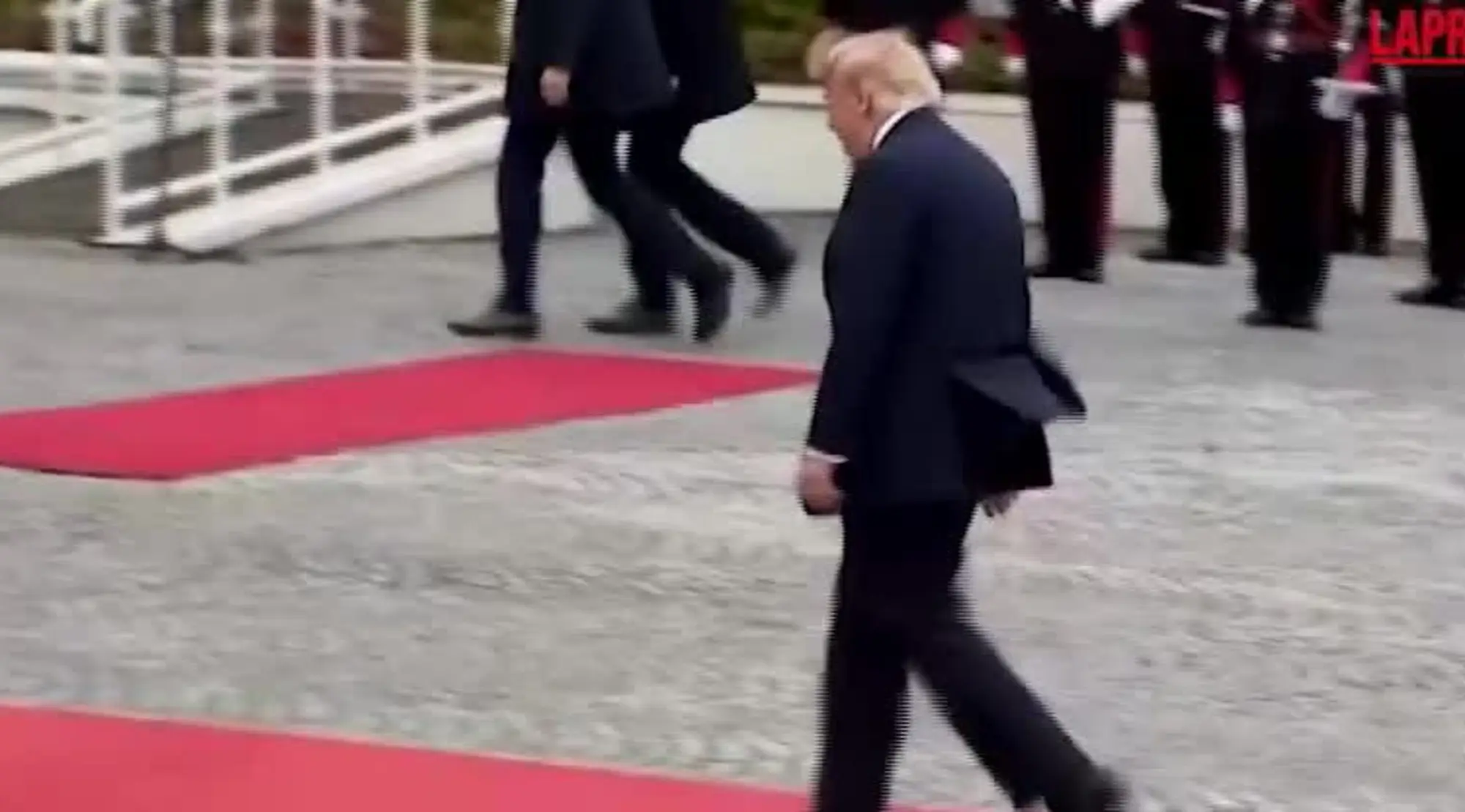 Trump arriva a Dublino e fa infuriare tutti: "Irlanda unita, sarebbe fantastico"