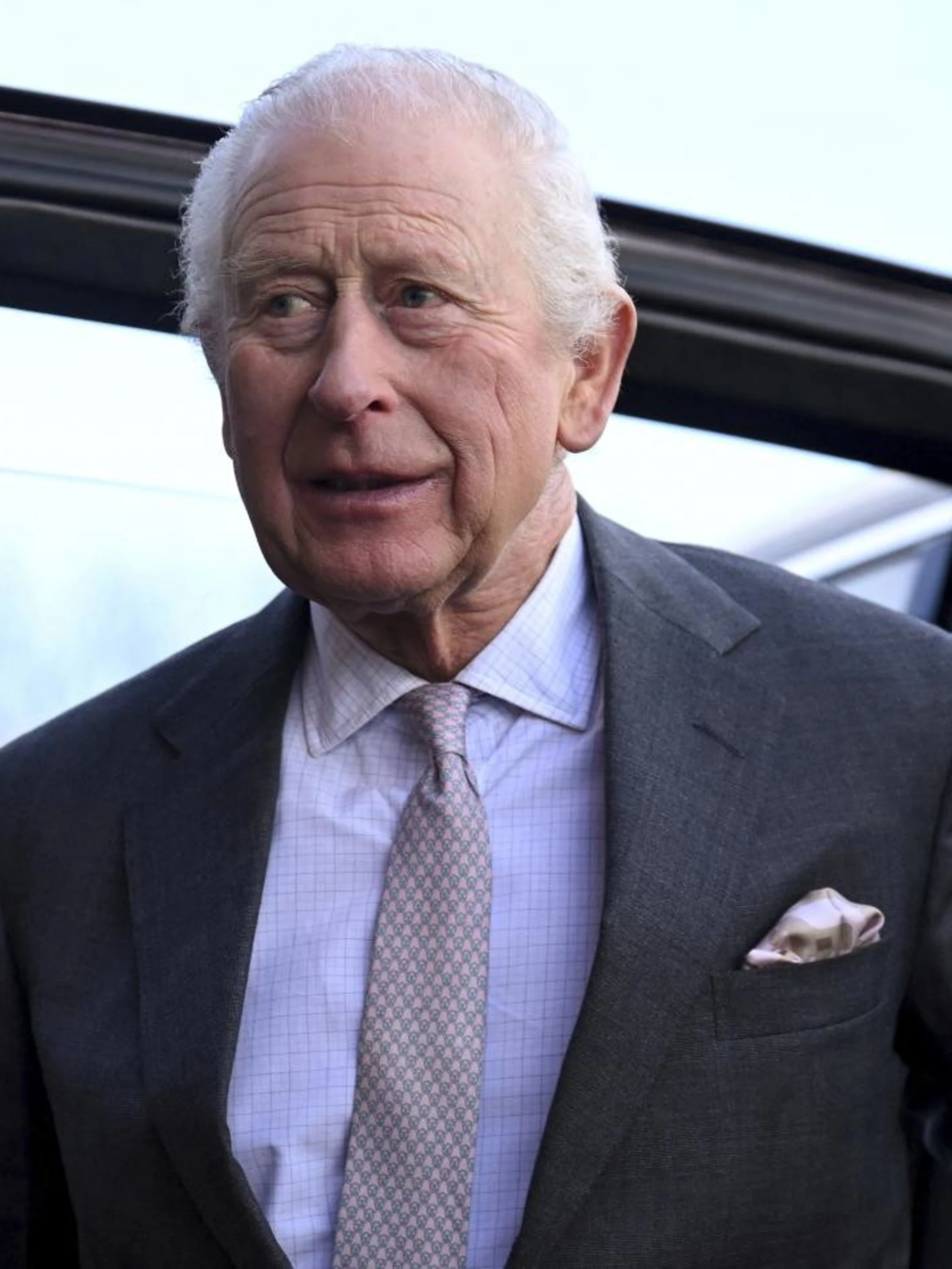 Re Carlo, l'offerta segreta a Donald Trump: cosa mette sul piatto