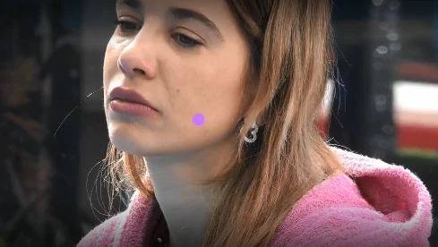 Clizia Incorvaia al GF Vip fa un passo indietro con Paolo Ciavarro: il peso che non riesce a sopportare