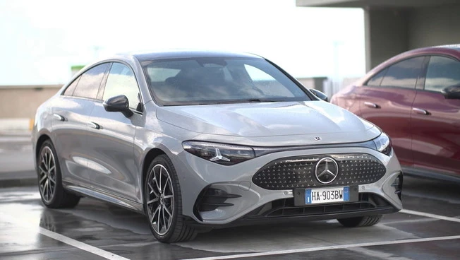 Mercedes-Benz CLA, l’elettrica intelligente che conquista l’Europa