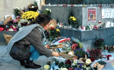 Parigi ricorda il Bataclan ma nessuno osa più dire la parola "islam"