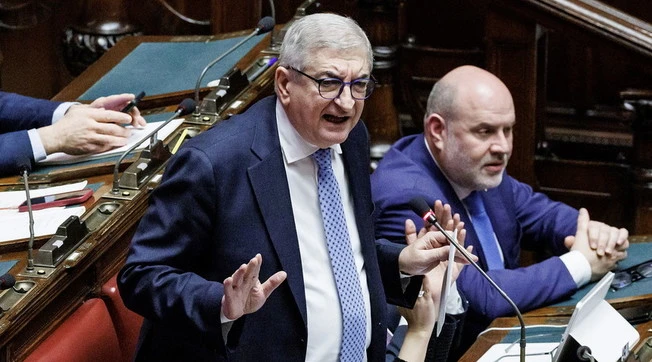 Giuseppe Conte, Tommaso Foti lo smaschera: "Stregone spaccia metadone di Stato"