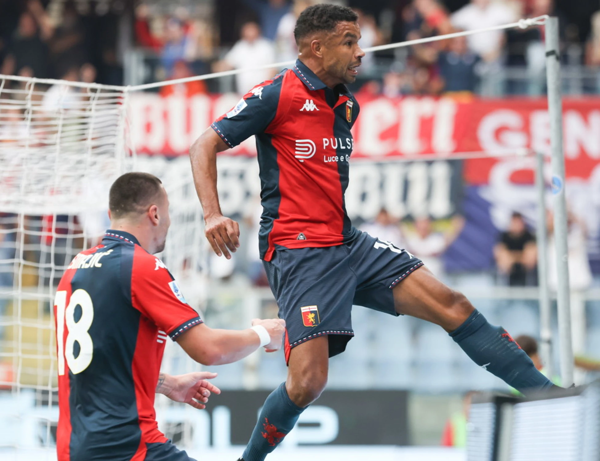 Fiorentina, il Genoa vince 2 a 1: Daniele De Rossi salva la panchina