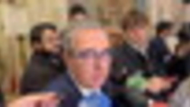 Gasparri: Aperto a confronto, l'importante è fare legge antisemitismo