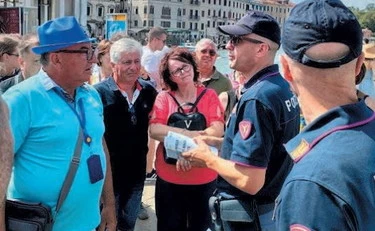 Borseggiatore morto: denunciati gli scippati