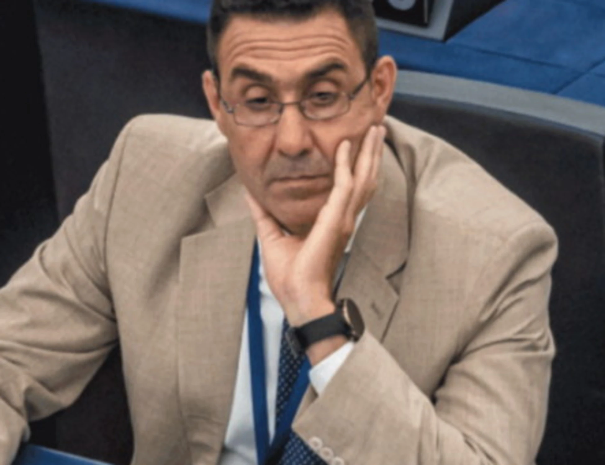 Generale Vannacci, ecco perché la sinistra ora si schiera con lui