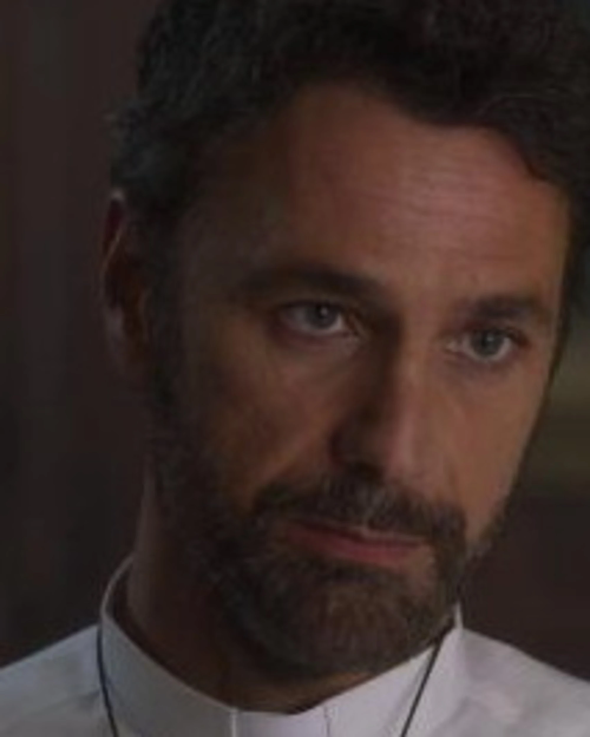Raoul Bova, salta Don Matteo? Girano brutte voci