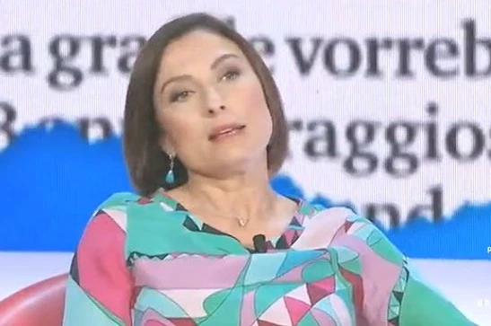 Alessia Morani attacca Matteo Salvini dopo l'attentato sull'autobus: "Clima pessimo da quando c'è lui"