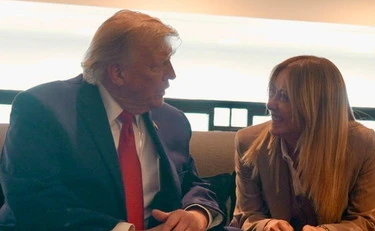 https://media.liberoquotidiano.it/vUBOaRgImlJQ2NCXTRRjuBDfS2WOKlMwqw-P6l-WuLQ/width:800/quality:90/aW1hZ2VzLzIwMjYvMDYvMjEvMTkxOTI5MjgyLWRkOWJkMzE5LWJjY2ItNGU1Ni05ZjA3LTFiMTFhNDgyZjU5NC5qcGc.webp