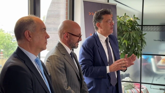 A Londra un nuovo desk dell'Italpress con corner tv