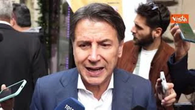 https://media.liberoquotidiano.it/vVckGYjItorIk4gWTn_mWcM-hxETI8_mPvX2AiUgzUs/width:800/quality:90/aW1hZ2VzLzIwMjUvMDkvMjUvMTcxNjIyNTU3LWYwYjg4ZTgwLTAzMTItNDdhYi1hNDdiLTY1MTVjMjU0ZDVjNi5qcGc.webp
