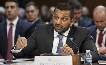 Kash Patel "non è riuscito a entrare nel pc e ha dato di matto". Alcol e nervi a pezzi, voci incontrollate sul capo dell'Fbi