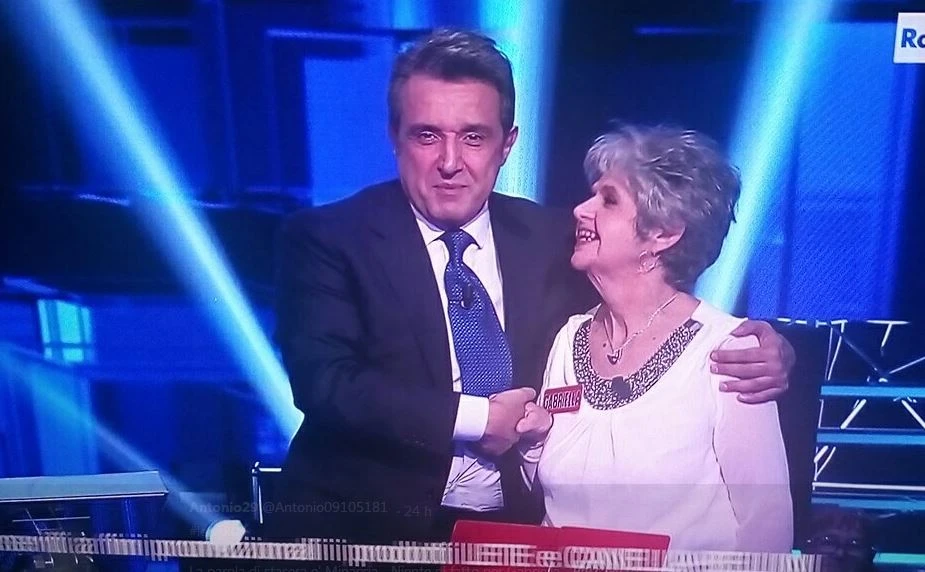 L'Eredità, Flavio Insinna e la parola di troppo alla concorrente: "Noi non dimentichiamo, cosa sei davvero"