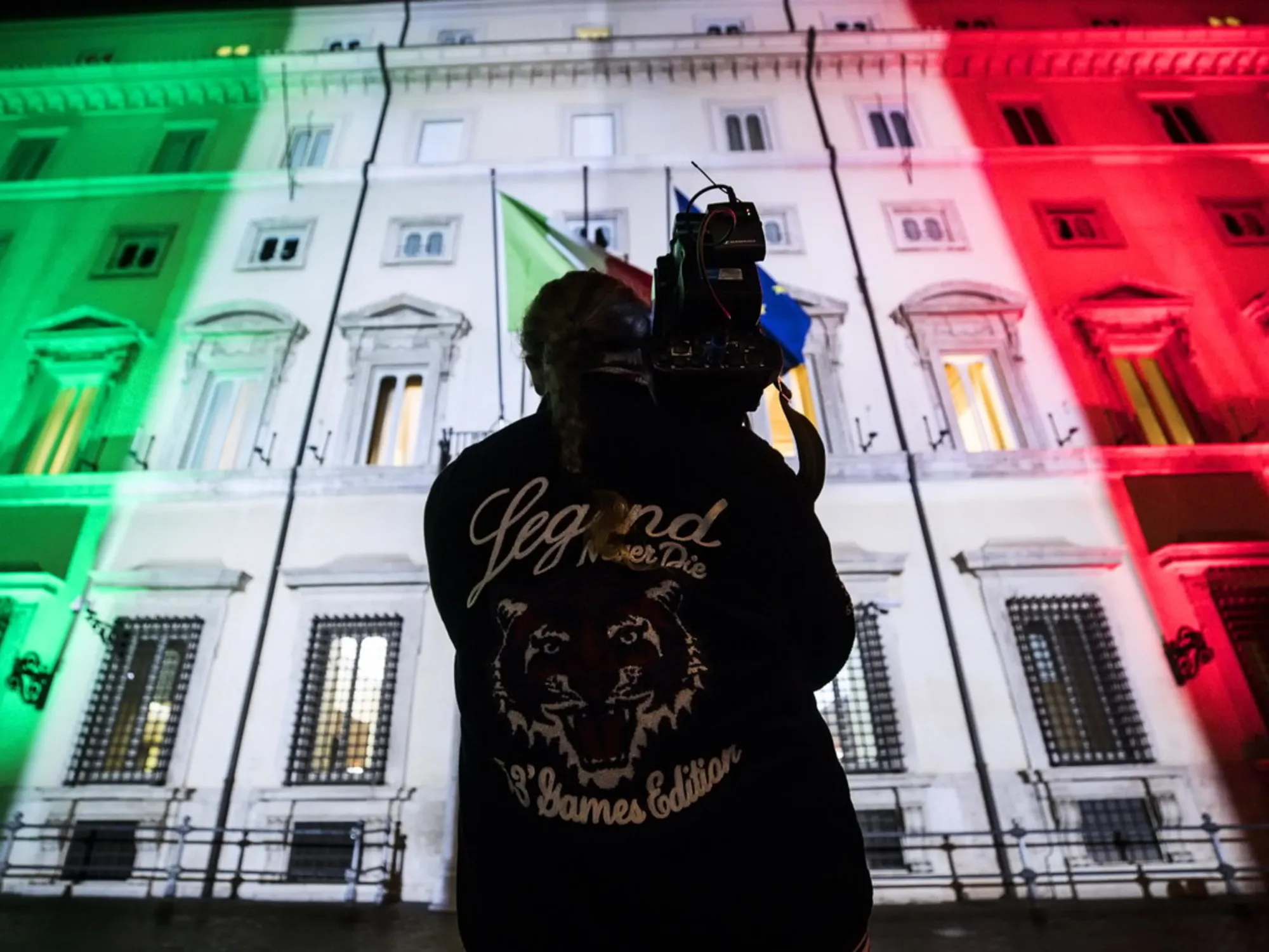 Leggi l'articolo: Sondaggio-Porta a Porta: un clamoroso scatto in avanti, le cifre partito per partito