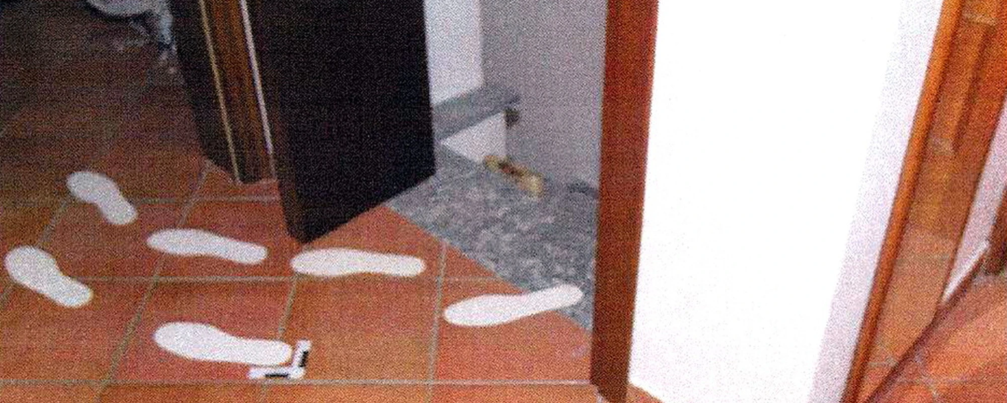 Sempio e la scarpa a pallini: la perizia che può chiudere Garlasco
