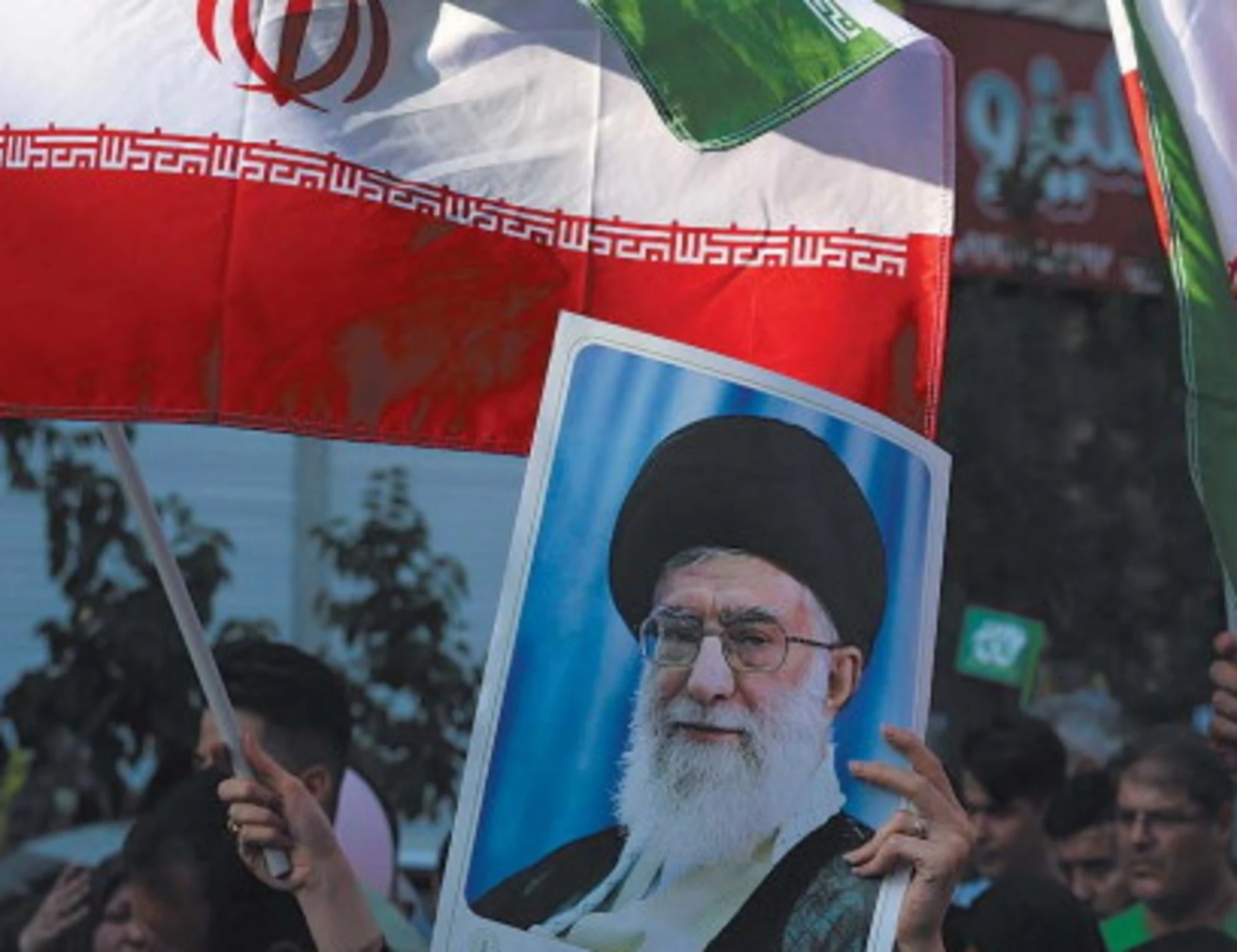 Iran, repressioni e impiccagioni: tutte le nefandezze del regime