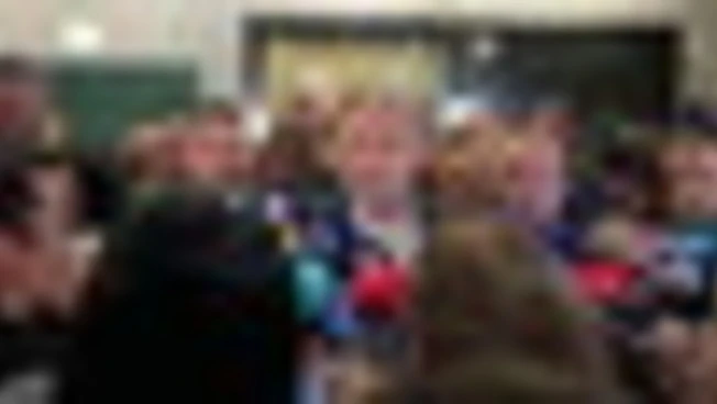 L'ex presidente Radev conquista la maggioranza in Parlamento bulgaro