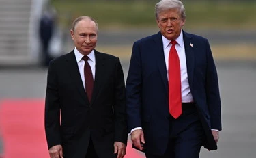 https://media.liberoquotidiano.it/vbwRLEj62HKewIb-IaGdEgDKde1D08v7R1z1_oHWLvA/width:800/quality:90/aW1hZ2VzLzIwMjUvMTAvMjEvMTU0MTUwOTE2LTRhMWNlOTllLWJmZjQtNDlmZS1hMTQ2LWM0NGRjZjc0ZDE3Ny5qcGc.webp