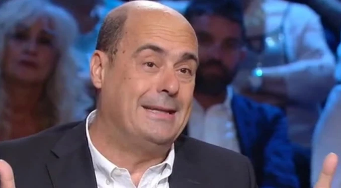 Nicola Zingaretti, "abbraccio a Di Maio": le parole fanno insorgere i militanti Pd, "lecchinaggio da brividi"