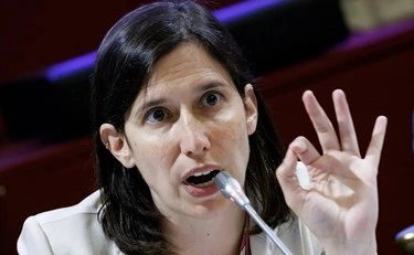 Elly Schlein, il mistero (privato) ad agosto: cosa nasconde