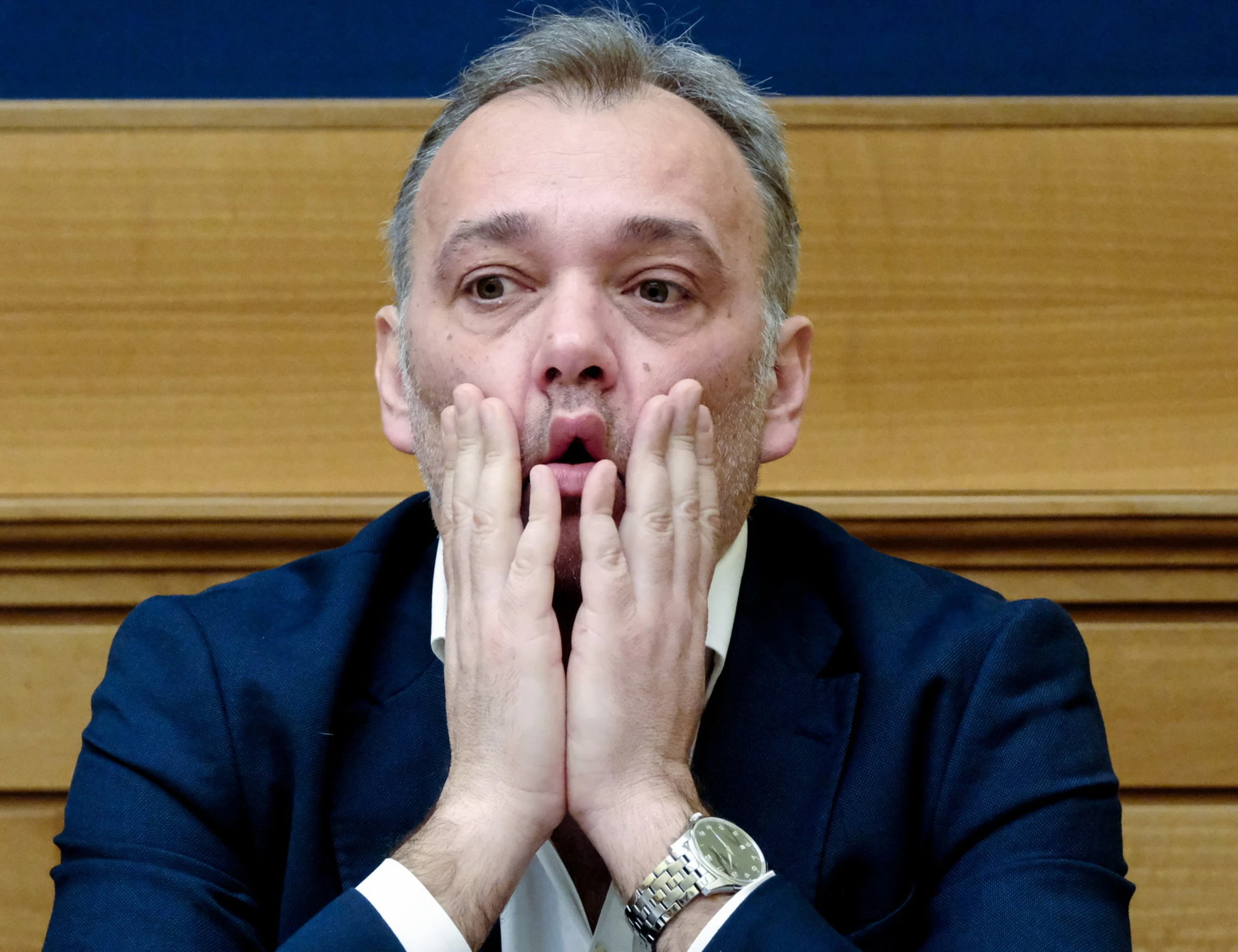 Matteo Richetti, giornata nera per il capogruppo di Azione: derubato due volte in treno