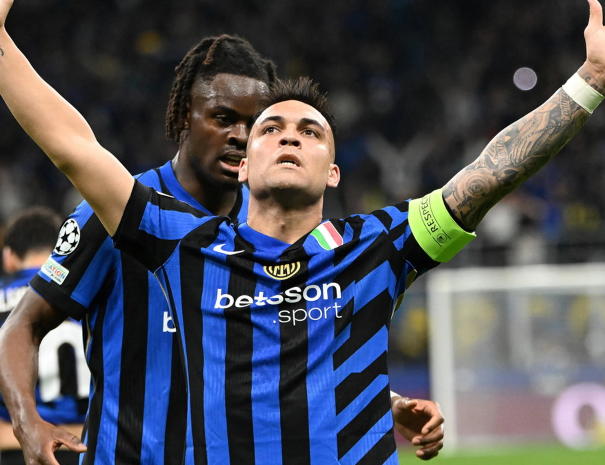 Inter, vittoria al cardiopalma con il Barcellona: Frattesi firma il 4 a 3