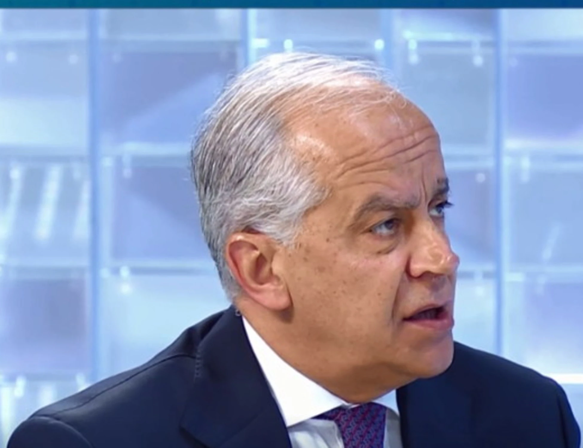 L'aria che tira, schiaffo-Piantedosi a Ilaria Salis: "Andiamo avanti"