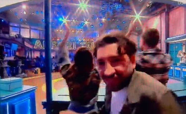 Affari tuoi, "l'avete riconosciuta?": Herbert Ballerina, clamoroso in studio