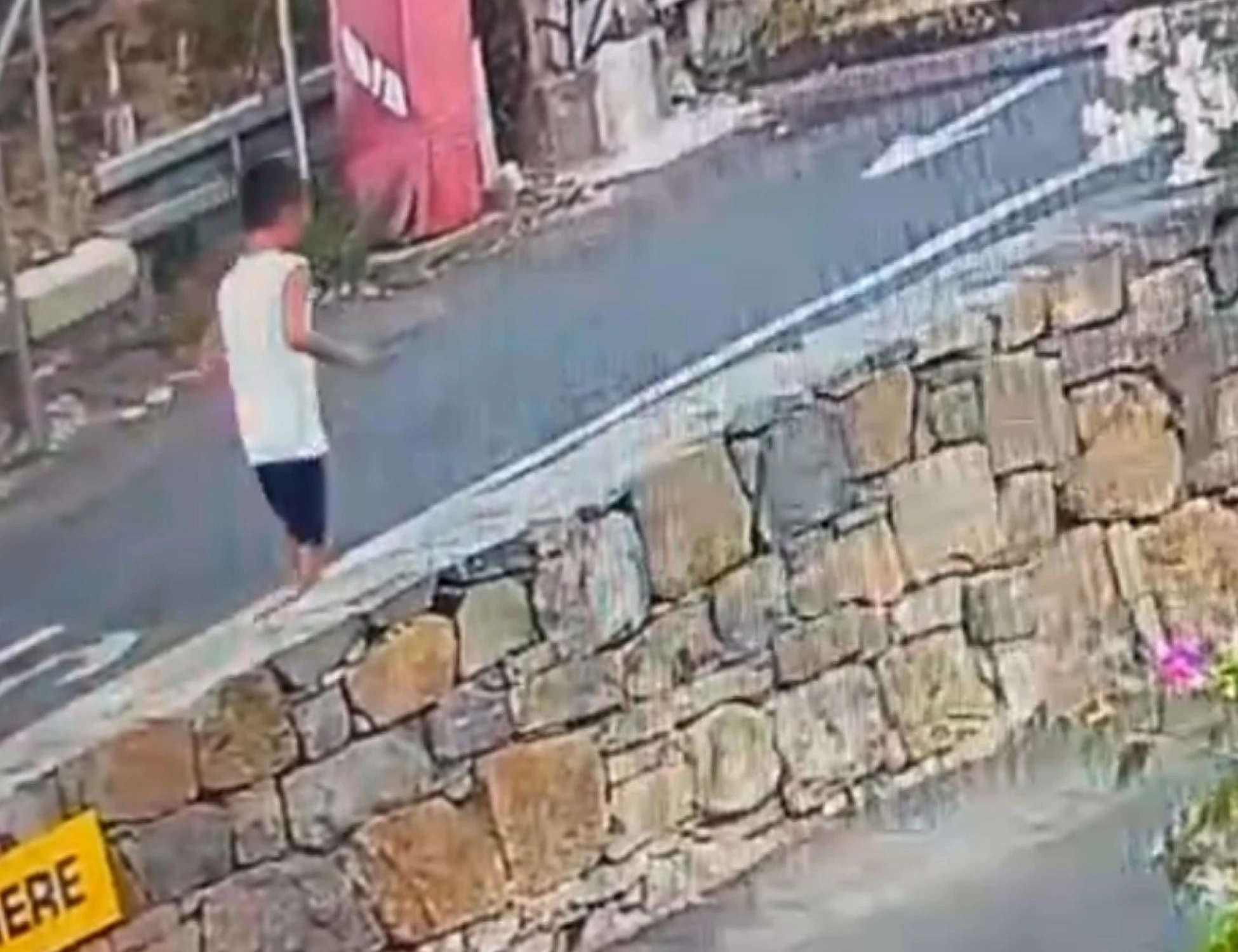 Ventimiglia, bimbo scomparso dal camping: ecco le ultime immagini