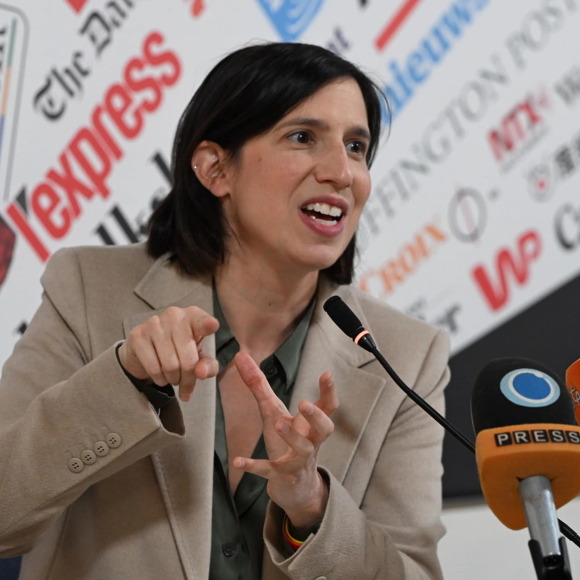 Sull’Ucraina già volano gli stracci: Pd e M5S mai dalla stessa parte