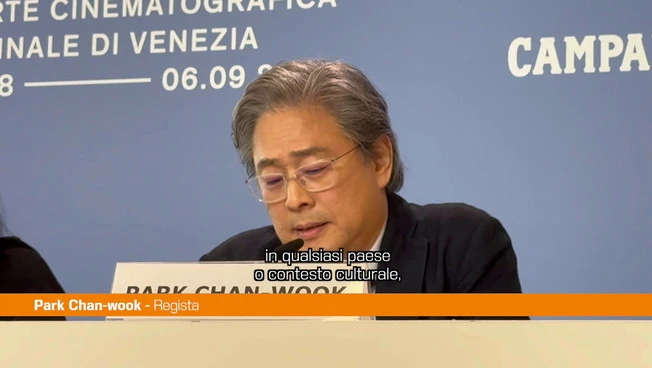 https://media.liberoquotidiano.it/vp0yBKf06v0ezw-kyw2ZRGxVFpr2hOGiCG2bgvNrC4I/width:800/quality:90/aW1hZ2VzLzIwMjUvMDgvMjkvMTgyMDMxMzQ2LWRiMTAwZTg4LTg4MmQtNDg1My04MDFlLTZjMzM3NzU4NWU4My5qcGc.webp